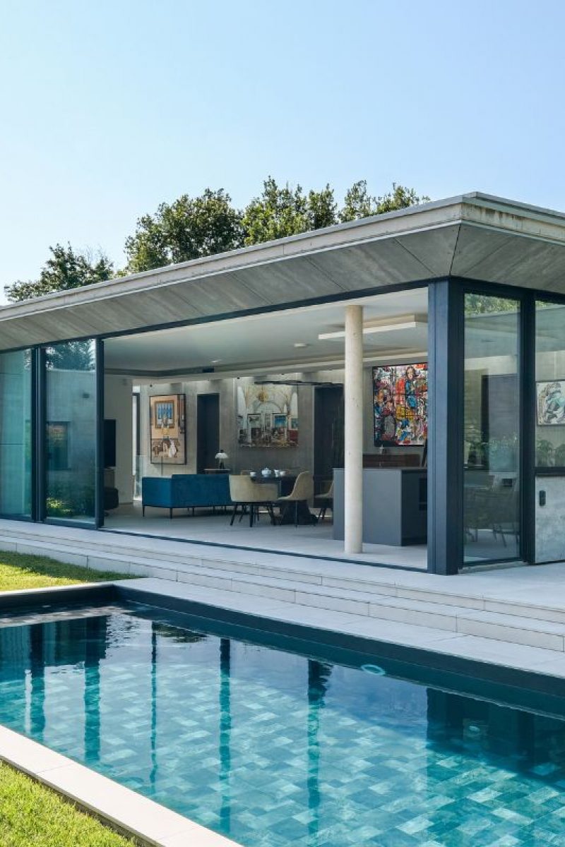 AC2R spécialiste de l'électricité et éclairage design à Lyon et sa région, photo d'une maison illuminée